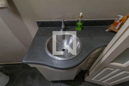 Casa à venda com 236m², 3 quartos e 2 vagas Casa à venda com 236m², 3 quartos e 2 vagasLavabo