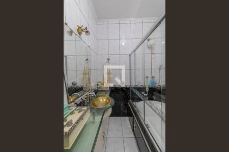 Casa à venda com 236m², 3 quartos e 2 vagas Casa à venda com 236m², 3 quartos e 2 vagasBanheiro Suíte