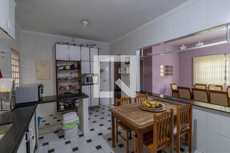 Casa à venda com 236m², 3 quartos e 2 vagas Casa à venda com 236m², 3 quartos e 2 vagasCozinha