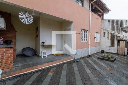 Casa à venda com 236m², 3 quartos e 2 vagas Casa à venda com 236m², 3 quartos e 2 vagasQuintal