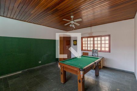 Casa à venda com 236m², 3 quartos e 2 vagas Casa à venda com 236m², 3 quartos e 2 vagasÁrea comum