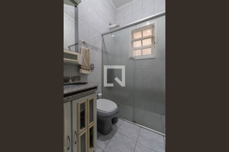 Casa à venda com 236m², 3 quartos e 2 vagas Casa à venda com 236m², 3 quartos e 2 vagasBanheiro