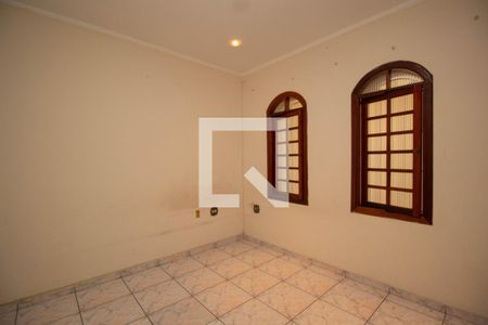 Quarto 1 de casa à venda com 3 quartos, 300m² em Vila São Vicente, São Paulo