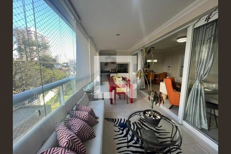 Apartamento à venda com 3 quartos, 169m² em Vila Romana, São Paulo