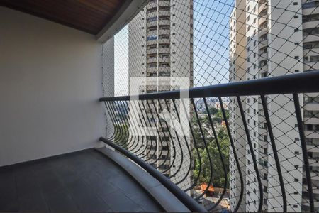 Varanda de apartamento para alugar com 3 quartos, 110m² em Chácara Agrindus, Taboão da Serra