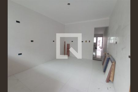 Casa à venda com 3 quartos, 105m² em Vila Nelson, São Paulo