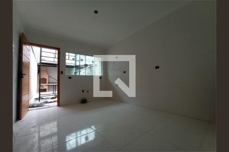 Casa à venda com 3 quartos, 105m² em Vila Nelson, São Paulo