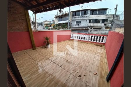 Casa à venda com 2 quartos, 115m² em Parque Pinheiros, Taboão da Serra