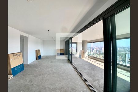 Apartamento à venda com 4 quartos, 275m² em Sumarezinho, São Paulo