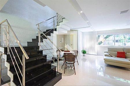 Casa à venda com 4 quartos, 297m² em Santo Amaro, São Paulo