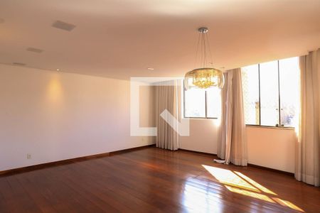 Sala de apartamento à venda com 3 quartos, 110m² em Santo Antônio, Belo Horizonte