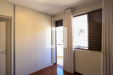 Suíte de apartamento à venda com 3 quartos, 110m² em Santo Antônio, Belo Horizonte