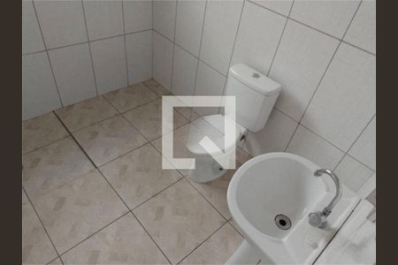 Casa à venda com 3 quartos, 207m² em Jardim Santo Elias, São Paulo