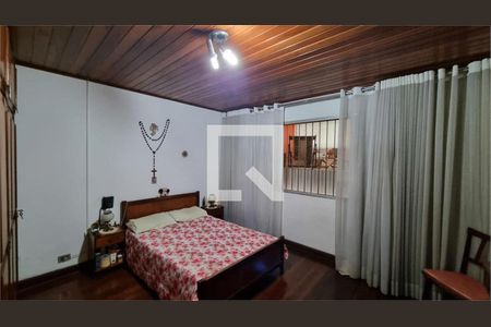 Casa à venda com 3 quartos, 229m² em Rio Pequeno, São Paulo