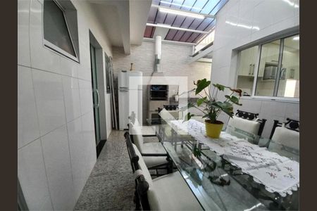 Casa à venda com 3 quartos, 222m² em Vila Universitaria, São Paulo