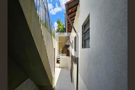 Casa à venda com 2 quartos, 186m² em Jardim Esmeralda, São Paulo