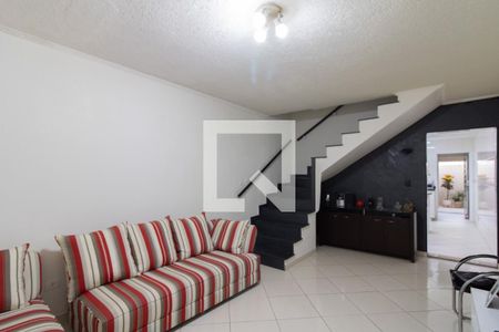 Sala de casa à venda com 3 quartos, 125m² em Vila Galvão, Guarulhos