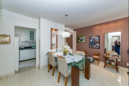 Sala de apartamento à venda com 3 quartos, 105m² em Buritis, Belo Horizonte