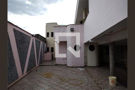 Casa à venda com 6 quartos, 450m² em Vila Londrina, São Paulo