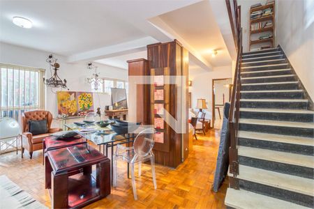 Casa à venda com 3 quartos, 239m² em Vila Nova Caledonia, São Paulo