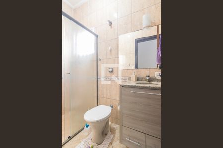 Casa à venda com 102m², 3 quartos e 2 vagas Casa à venda com 102m², 3 quartos e 2 vagasBanheiro