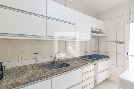 Casa à venda com 102m², 3 quartos e 2 vagas Casa à venda com 102m², 3 quartos e 2 vagasCozinha