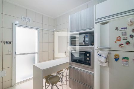 Casa à venda com 102m², 3 quartos e 2 vagas Casa à venda com 102m², 3 quartos e 2 vagasCozinha