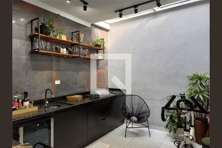 Casa à venda com 3 quartos, 109m² em Vila Nivi, São Paulo