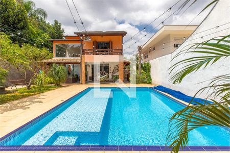 Casa à venda com 4 quartos, 450m² em Interlagos, São Paulo