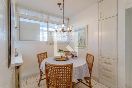 Apartamento à venda com 3 quartos, 230m² em Jardim Santo Amaro, São Paulo