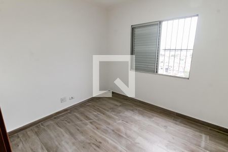 Quarto 1 de apartamento para alugar com 2 quartos, 55m² em Vila Pirajussara, São Paulo