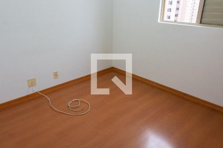 QUARTO 1 de apartamento para alugar com 2 quartos, 60m² em Mansões Santo Antônio, Campinas