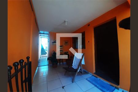 Casa à venda com 3 quartos, 141m² em Santo Antônio, Osasco