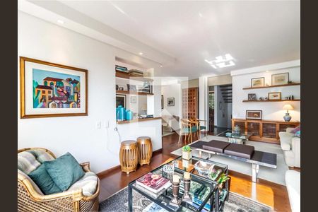 Casa à venda com 3 quartos, 531m² em Vila Madalena, São Paulo