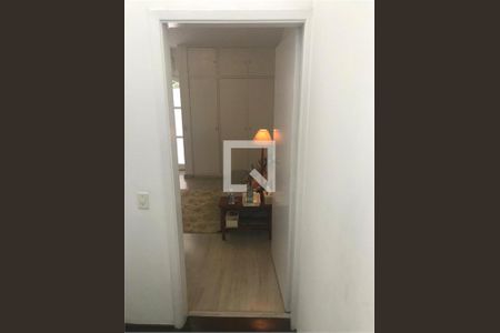 Casa à venda com 4 quartos, 181m² em Vila Madalena, São Paulo