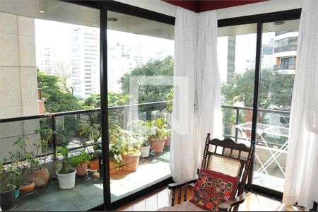 Apartamento à venda com 3 quartos, 195m² em Higienópolis, São Paulo