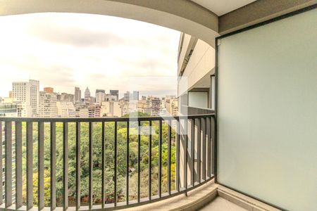 Varanda de kitnet/studio para alugar com 1 quarto, 25m² em Santa Ifigênia, São Paulo