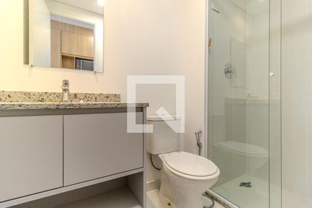 Banheiro de kitnet/studio para alugar com 1 quarto, 25m² em Santa Ifigênia, São Paulo