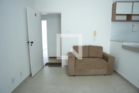 Sala de apartamento para alugar com 1 quarto, 48m² em Stella Maris, Salvador