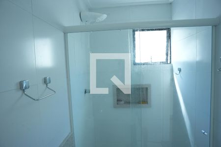 Banheiro de apartamento para alugar com 1 quarto, 48m² em Stella Maris, Salvador