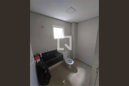 Casa à venda com 3 quartos, 131m² em Umuarama, Osasco