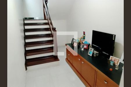 Casa à venda com 3 quartos, 202m² em City Bussocaba, Osasco