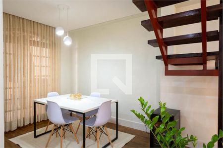 Casa à venda com 3 quartos, 180m² em Vila Suzana, São Paulo