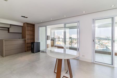 Sala de apartamento à venda com 2 quartos, 96m² em Vila Anastácio, São Paulo