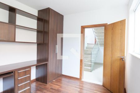 quarto 1/ escritorio de casa de condomínio à venda com 4 quartos, 400m² em Vila do Ouro, Nova Lima