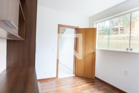 quarto 1/ escritorio de casa de condomínio à venda com 4 quartos, 400m² em Vila do Ouro, Nova Lima