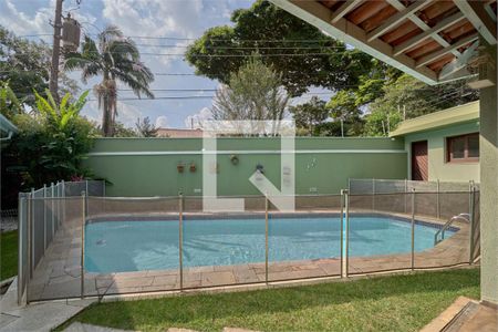 Casa à venda com 3 quartos, 300m² em Vila Elvira, São Paulo