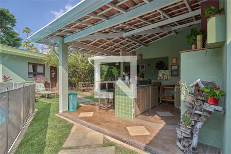 Casa à venda com 3 quartos, 300m² em Vila Elvira, São Paulo