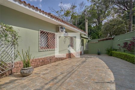 Casa à venda com 3 quartos, 300m² em Vila Elvira, São Paulo