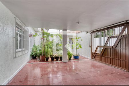 Casa à venda com 3 quartos, 250m² em Jardim Caravelas, São Paulo